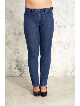 Plus Size Jeans från Studio