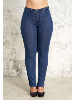 Plus Size Jeans från Studio