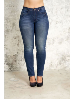 Plus Size Jeans från Studio